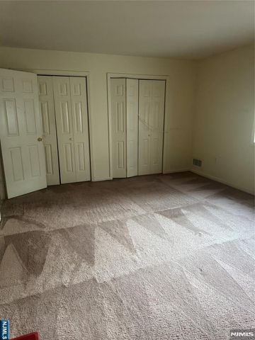 33 Canterbury Lane, New Milford, NJ 07646