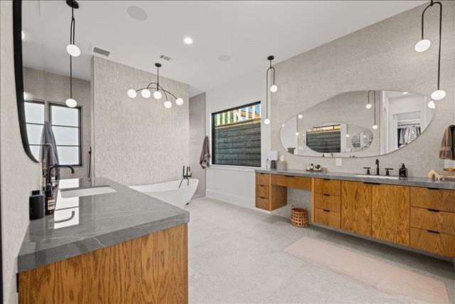 5839 Richmond Avenue, Dallas, TX 75206