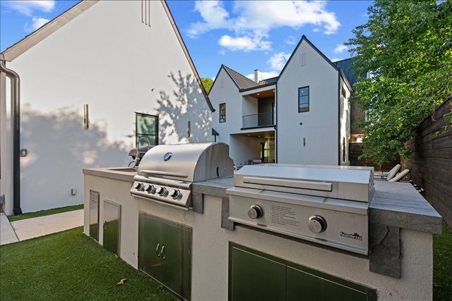 5839 Richmond Avenue, Dallas, TX 75206