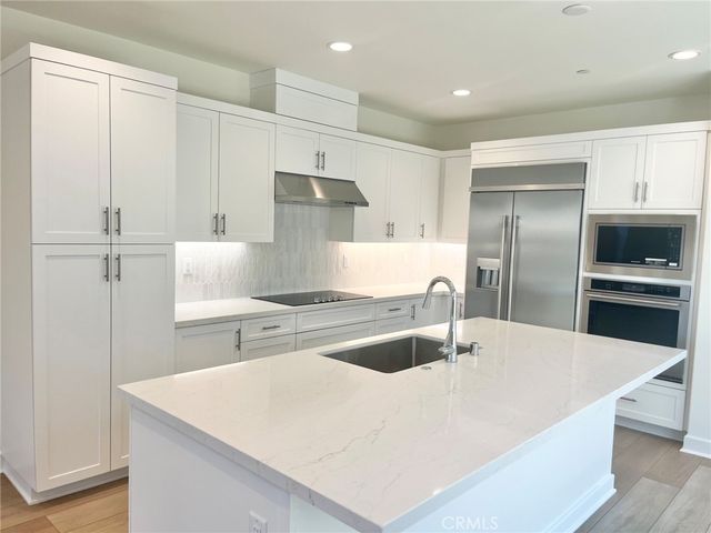 485 Tracy Place, Ventura, CA 93004
