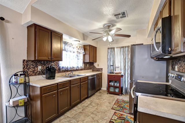 8114 Audubon Forest Drive Drive, Humble, TX 77396