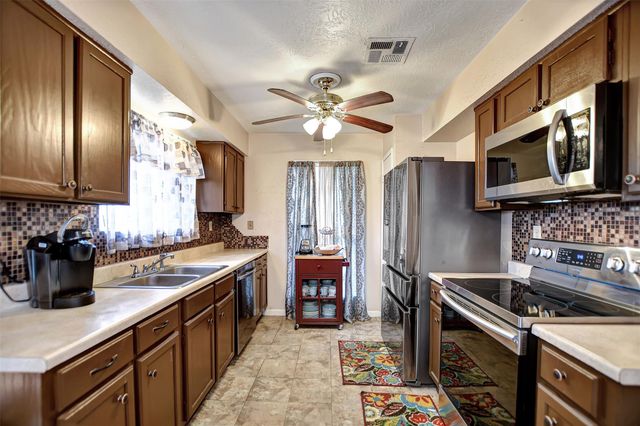 8114 Audubon Forest Drive Drive, Humble, TX 77396