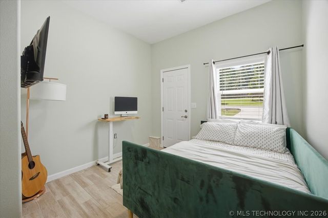 1109 N 4TH Street, Broken Arrow, OK 74012