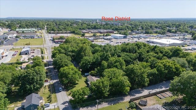 1109 N 4TH Street, Broken Arrow, OK 74012