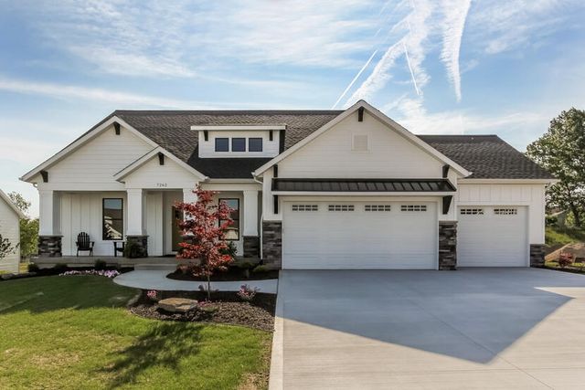 8524 Bosque Drive, Caledonia, MI 49316