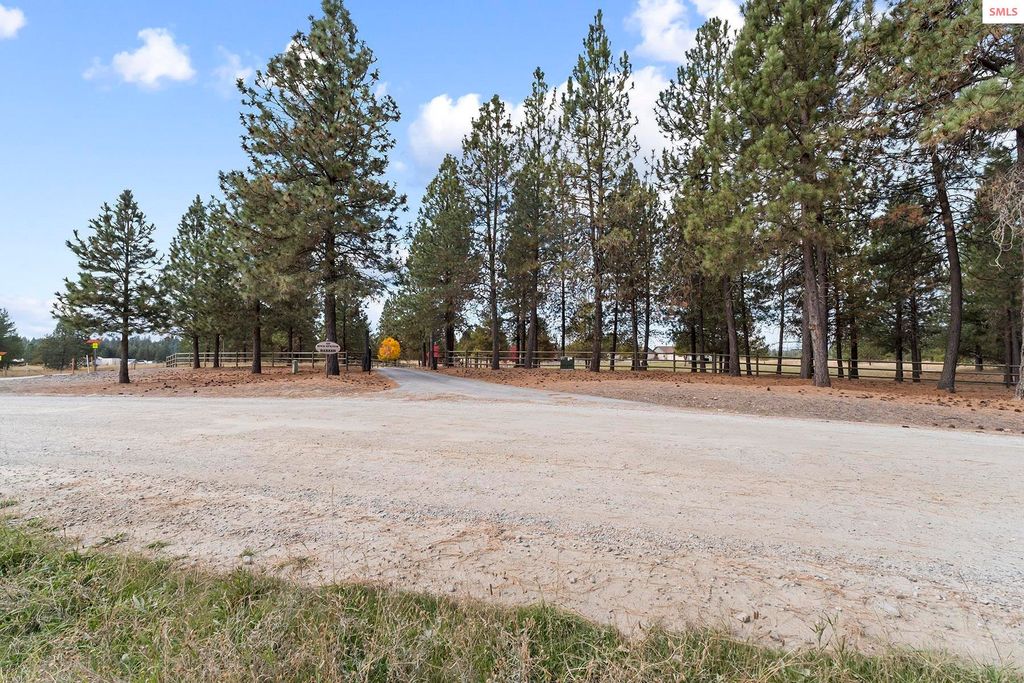 420 Rock Springs Rd, Athol, ID 83801 photo 4