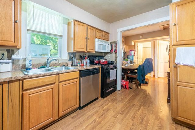 4820 40th AVENUE, Kenosha, WI 53144