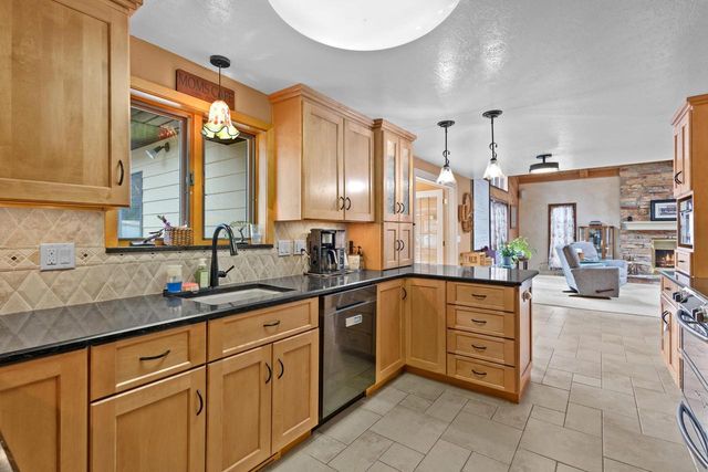 209 E TRILLIUM CIRCLE, Green Bay, WI 54313