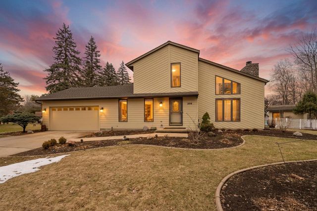 209 E TRILLIUM CIRCLE, Green Bay, WI 54313