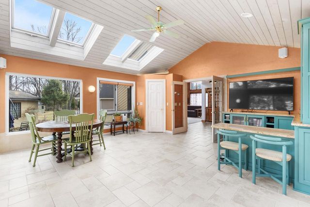 209 E TRILLIUM CIRCLE, Green Bay, WI 54313