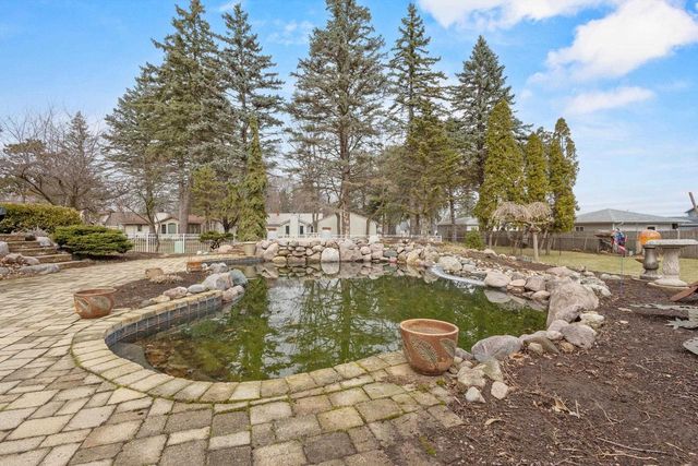 209 E TRILLIUM CIRCLE, Green Bay, WI 54313