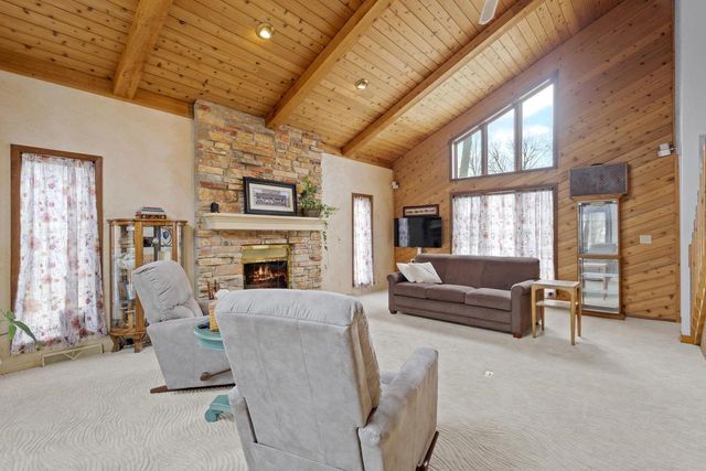 209 E TRILLIUM CIRCLE, Green Bay, WI 54313