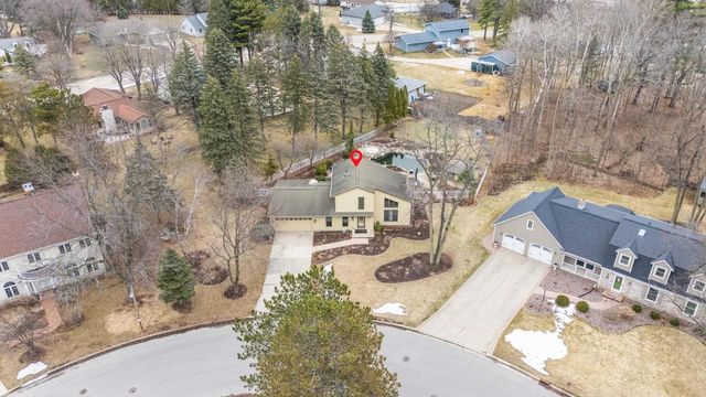 209 E TRILLIUM CIRCLE, Green Bay, WI 54313