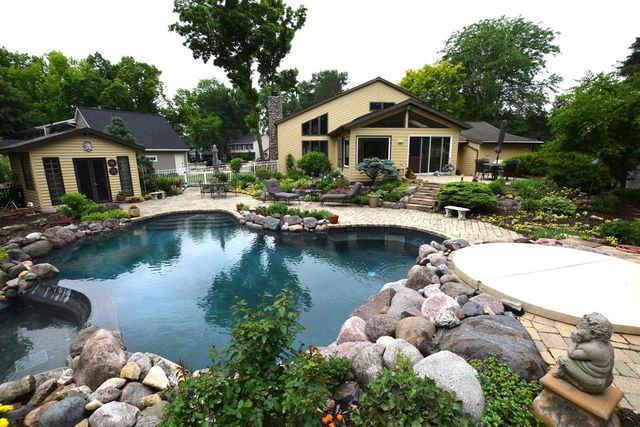 209 E TRILLIUM CIRCLE, Green Bay, WI 54313