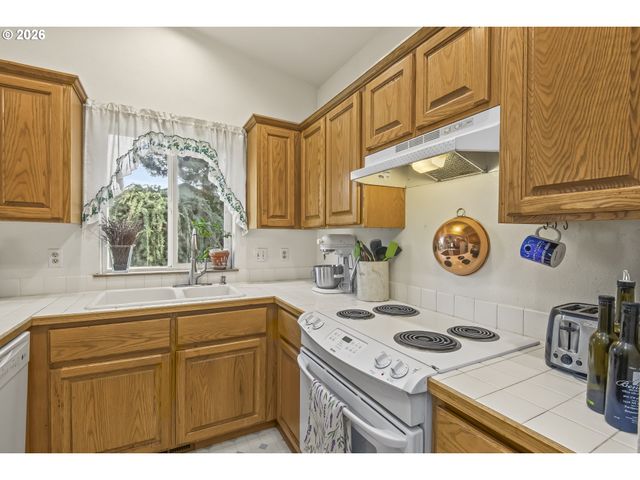 19265 Sw DURELL Ct, Beaverton, OR 97003