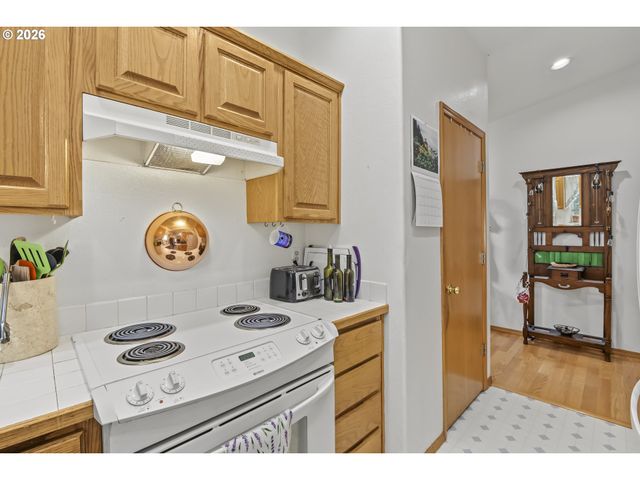 19265 Sw DURELL Ct, Beaverton, OR 97003
