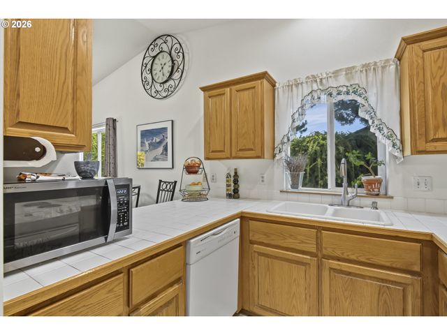 19265 Sw DURELL Ct, Beaverton, OR 97003