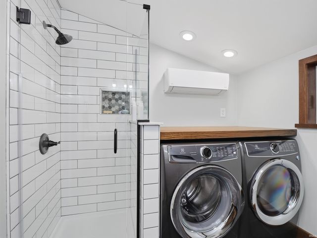 8003 Hosler Road, Leo, IN 46765