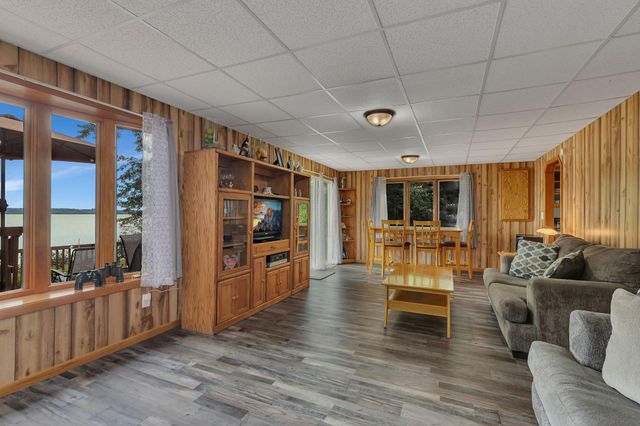 11980 W Lake Road, Langola Twp, MN 56367