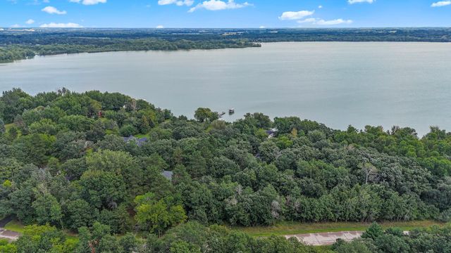 11980 W Lake Road, Langola Twp, MN 56367