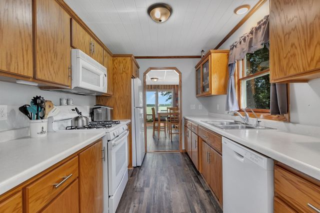 11980 W Lake Road, Langola Twp, MN 56367