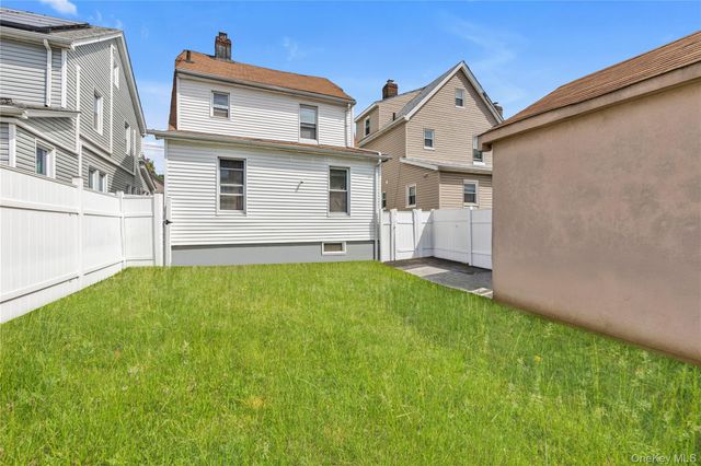 21208 Murdock Avenue, Queens Village, NY 11429