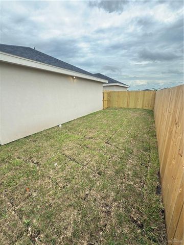 1413 Vine Avenue 3, Weslaco, TX 78596