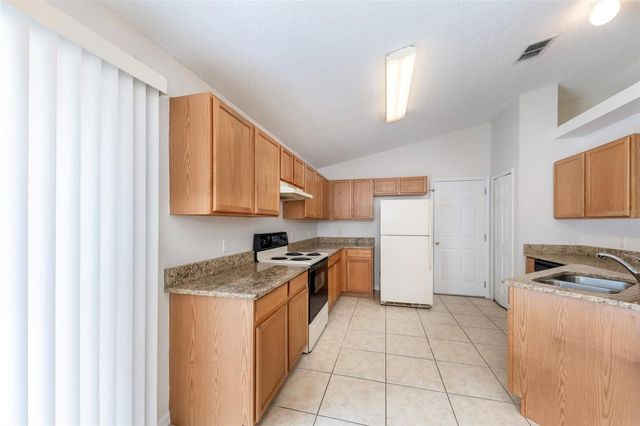 10109 VISTA COVE LANE, Orlando, FL 32825