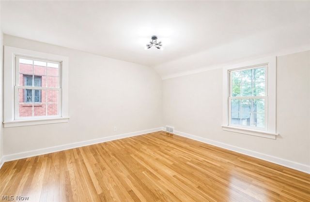 1307 Ford Street, Lyndhurst, OH 44124