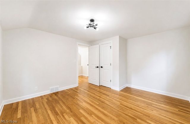1307 Ford Street, Lyndhurst, OH 44124