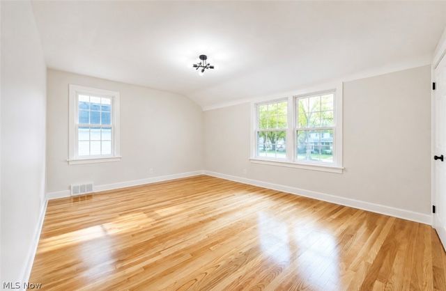1307 Ford Street, Lyndhurst, OH 44124
