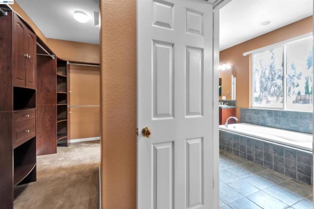 2630 Annette Ct, Tracy, CA 95304