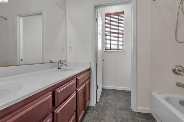 2630 Annette Ct, Tracy, CA 95304