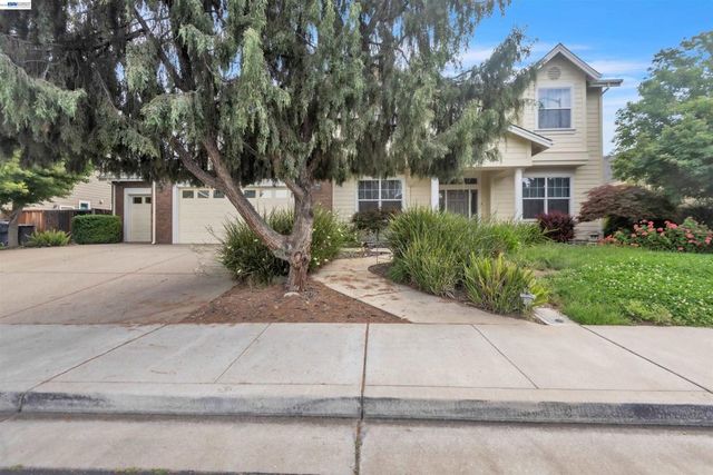 2630 Annette Ct, Tracy, CA 95304