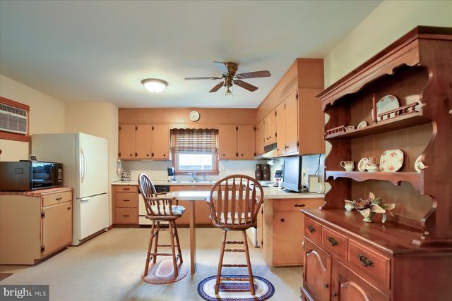 470 N HOLLY ST, Elizabethtown, PA 17022