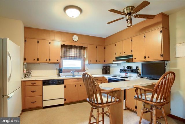 470 N HOLLY ST, Elizabethtown, PA 17022