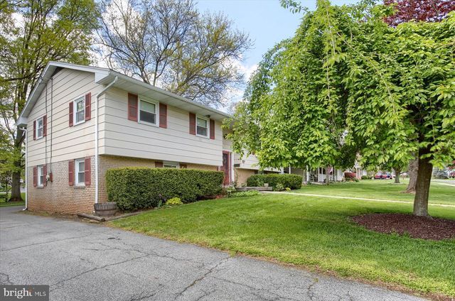 470 N HOLLY ST, Elizabethtown, PA 17022