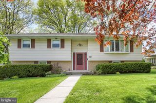 470 N HOLLY ST, Elizabethtown, PA 17022