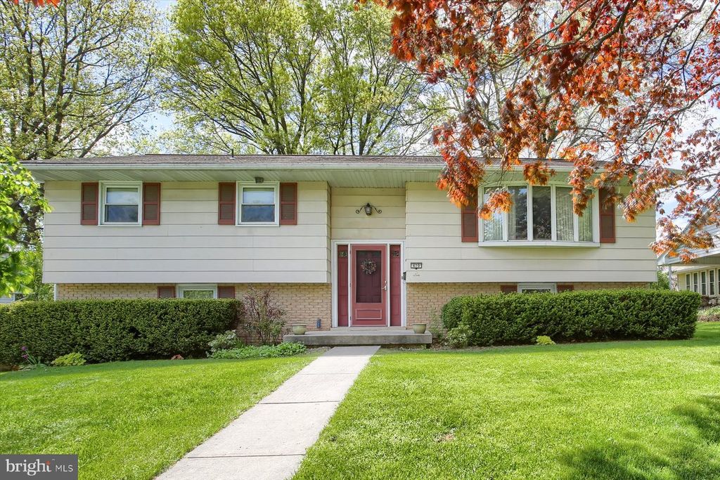 470 N HOLLY ST, Elizabethtown, PA 17022