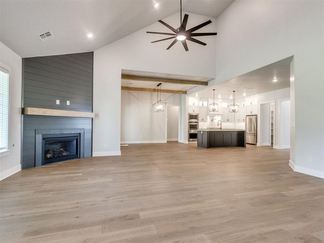 2218 Winter Creek Boulevard, Blanchard, OK 73010