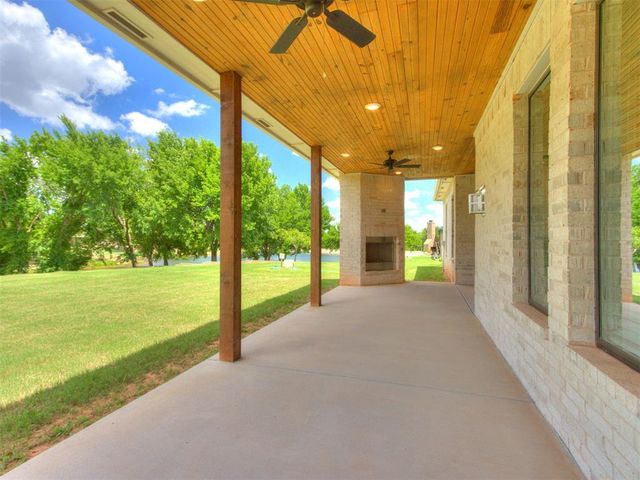 2218 Winter Creek Boulevard, Blanchard, OK 73010
