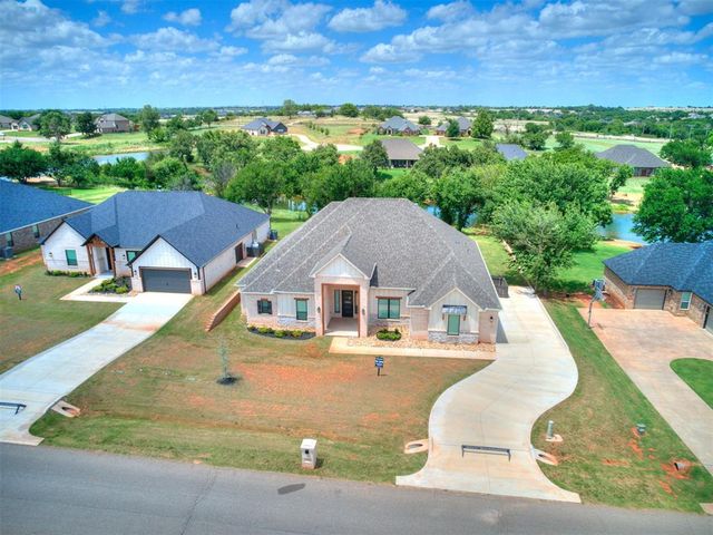 2218 Winter Creek Boulevard, Blanchard, OK 73010
