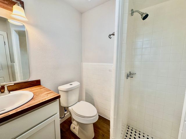 1717 Morningside Drive, Gainesville, TX 76240