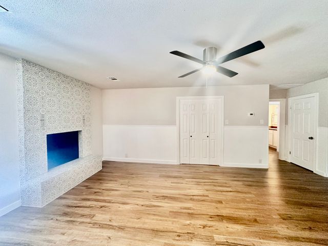 1717 Morningside Drive, Gainesville, TX 76240