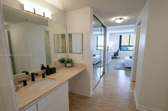 251 Crandon Blvd 704, Key Biscayne, FL 33149