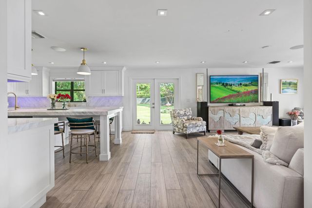 6204 Celadon Circle, Palm Beach Gardens, FL 33418