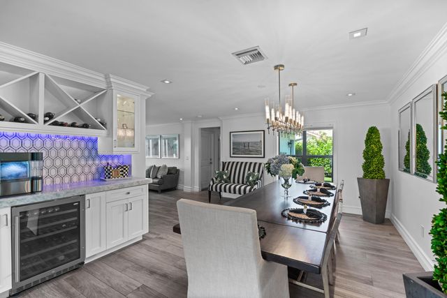 6204 Celadon Circle, Palm Beach Gardens, FL 33418