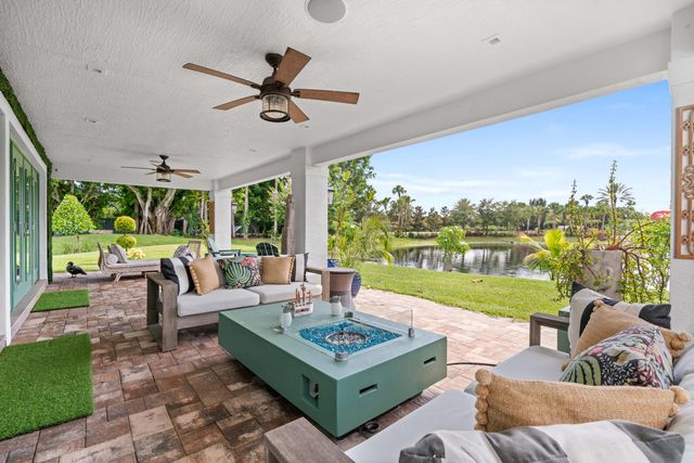 6204 Celadon Circle, Palm Beach Gardens, FL 33418