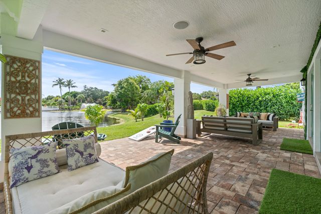 6204 Celadon Circle, Palm Beach Gardens, FL 33418