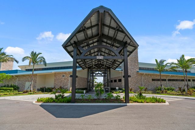 6204 Celadon Circle, Palm Beach Gardens, FL 33418